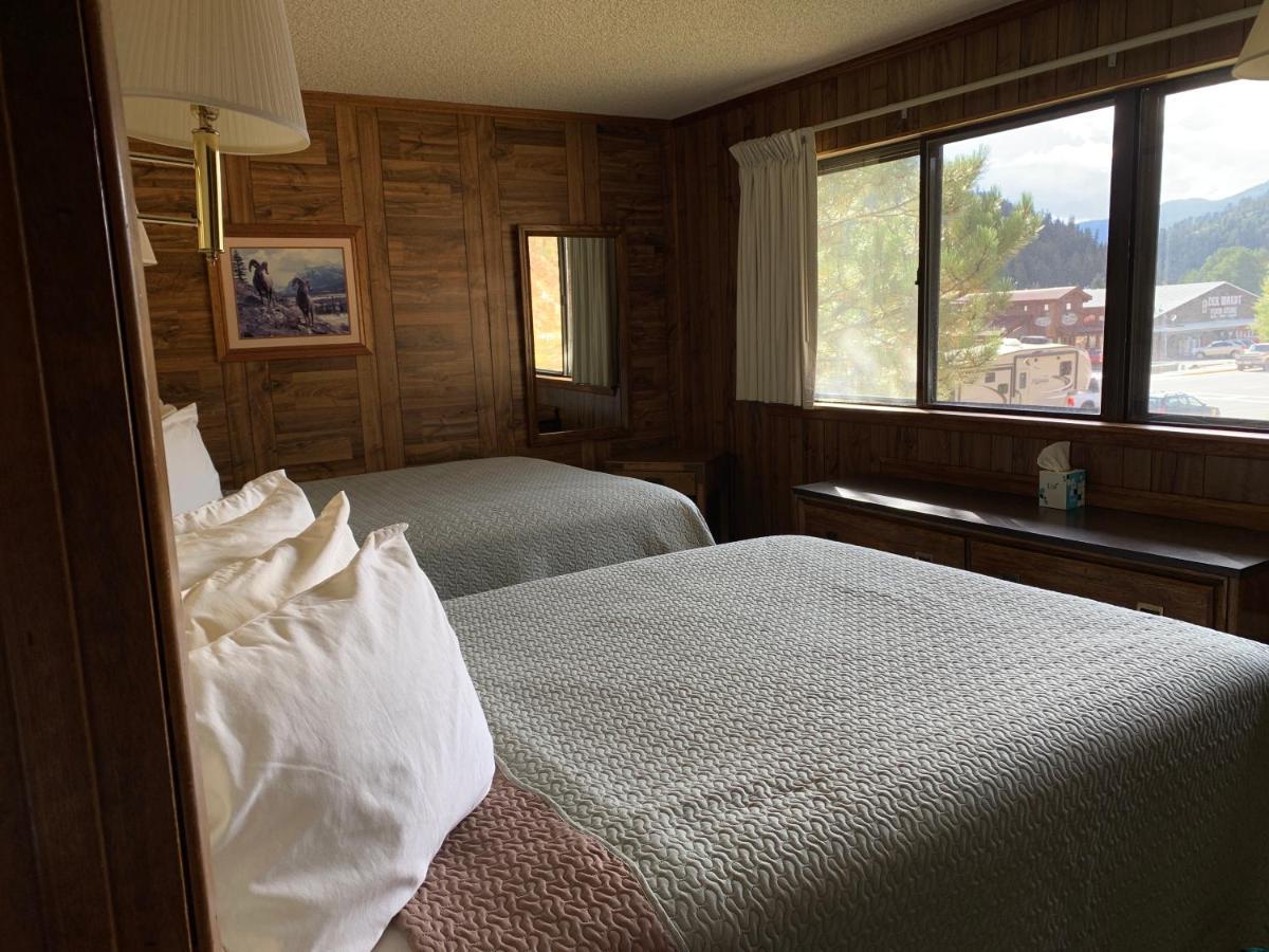 רד ריבר Ponderosa Lodge מראה חיצוני תמונה